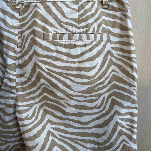 BANANA REPUBLIC Women's Tan & Cream Tropical Print Palm Tree‎ Shorts Size 6 - Picture 4 of 5